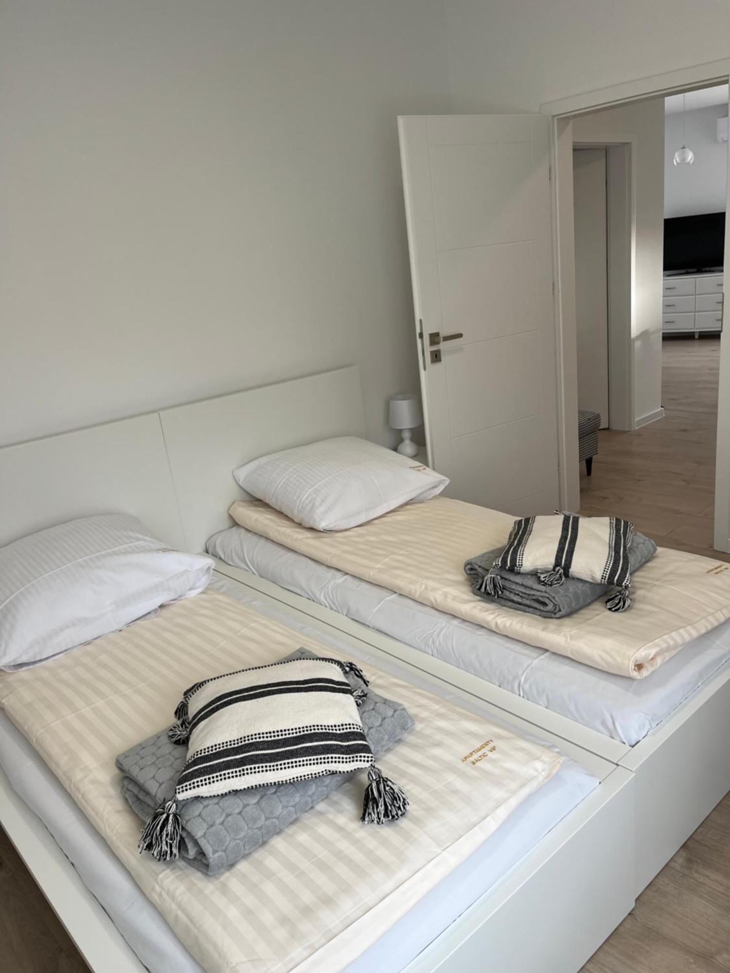 Baltic Vip Nowe Apartamenty Blisko Plazy Rewal Eksteriør billede