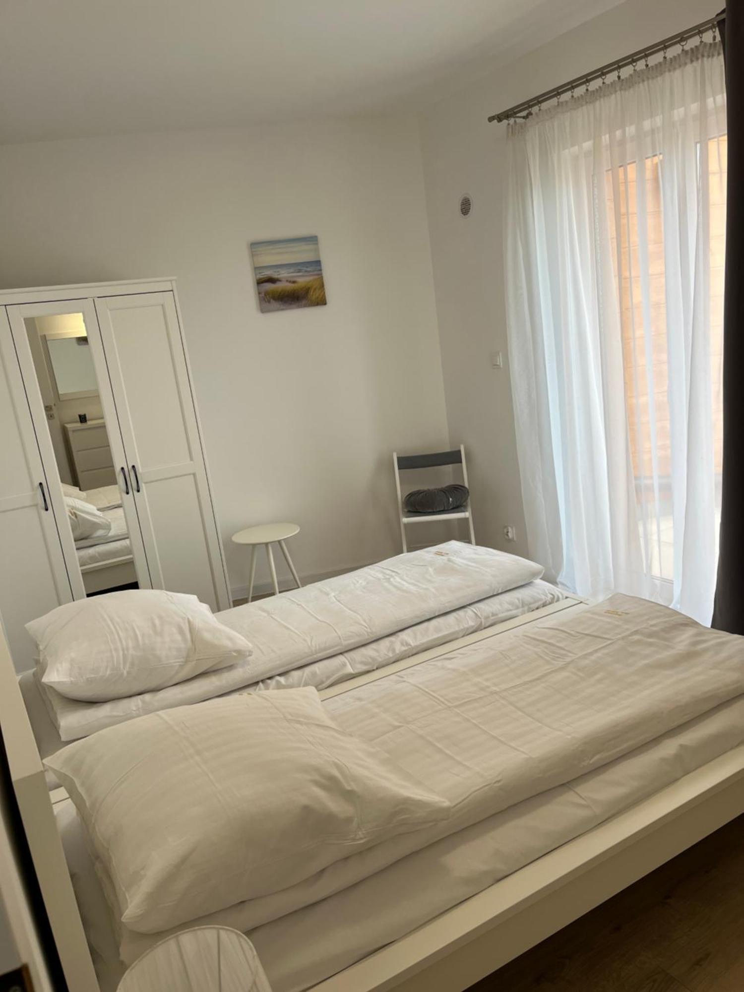 Baltic Vip Nowe Apartamenty Blisko Plazy Rewal Eksteriør billede